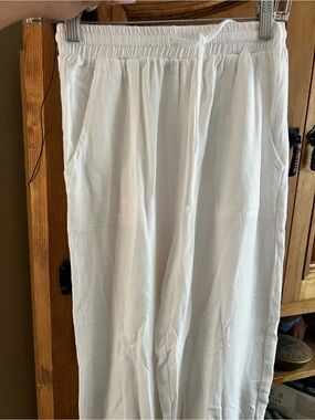 White Pull-On Pants with Elastic Waist and Drawstring